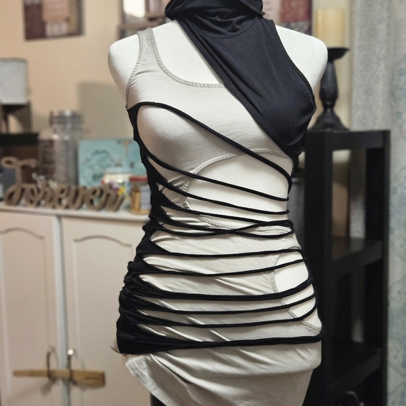 NWT Echo Shredded Dress And Gloves Set DARKER WAV XXL - Picture 4 of 12